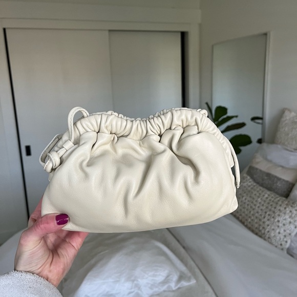 Mansur Gavriel Mini cloud clutch - Picture 10 of 12